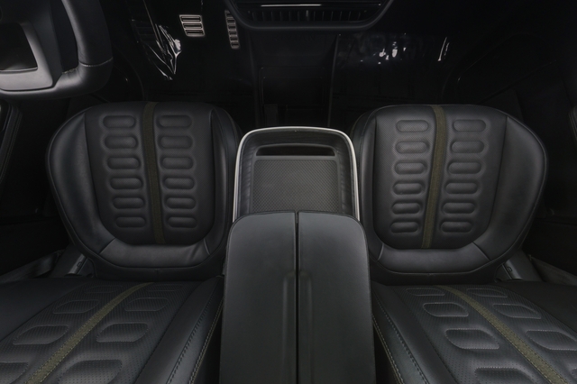 2024 Rivian R1T