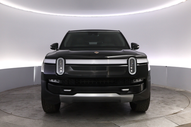 2024 Rivian R1S