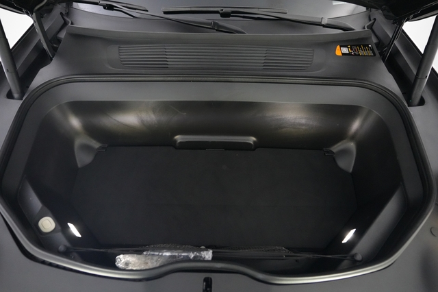 2024 Rivian R1S
