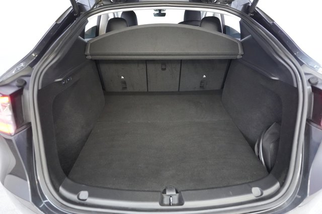 2024 Tesla Model Y — photo 6 of 34