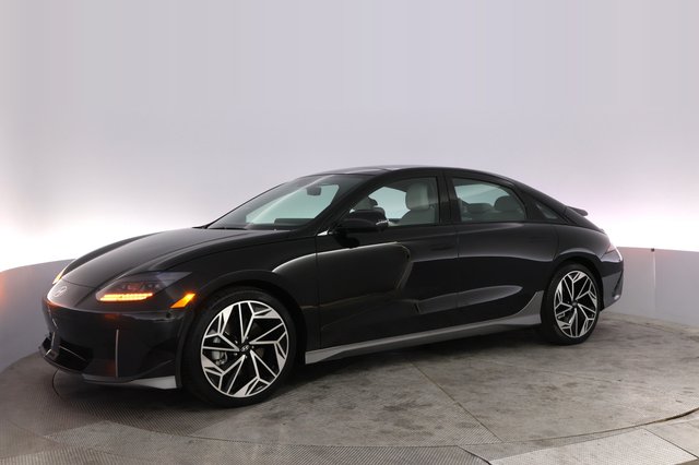 2024 Hyundai IONIQ 6 — photo 14 of 24