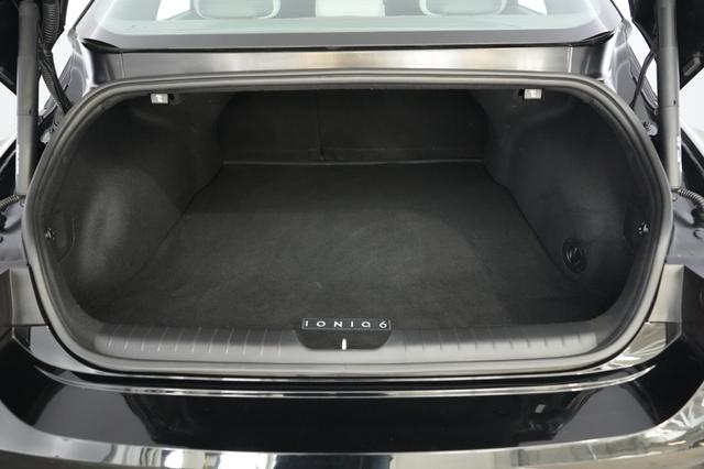 2024 Hyundai IONIQ 6 — photo 6 of 24