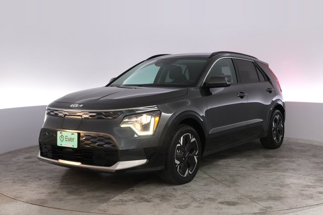 2024 Kia Niro EV — VIN KNDCR3L15R5111121