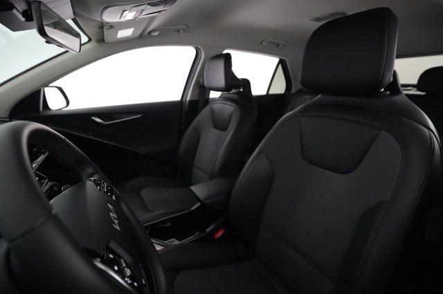 2024 Kia Niro EV — photo 3 of 21