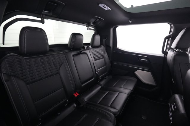 2025 GMC Sierra EV — photo 4 of 15