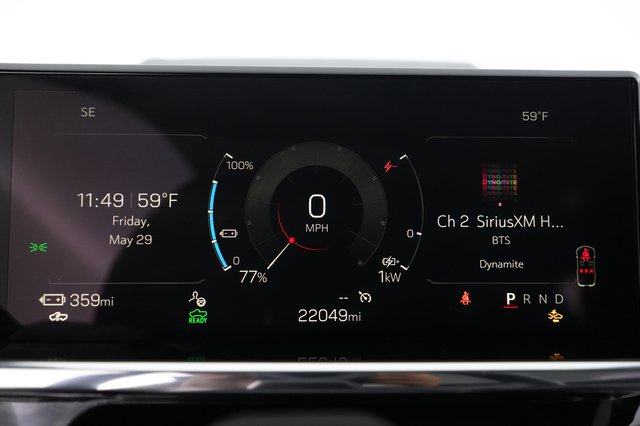 2025 GMC Sierra EV — photo 5 of 15