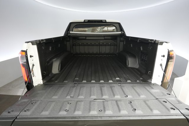 2025 GMC Sierra EV — photo 6 of 15
