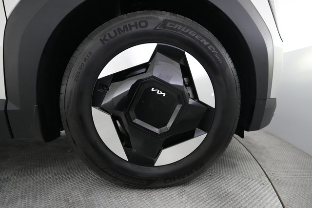 2026 Kia EV9 — photo 16 of 26