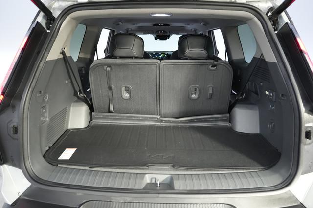 2026 Kia EV9 — photo 6 of 26