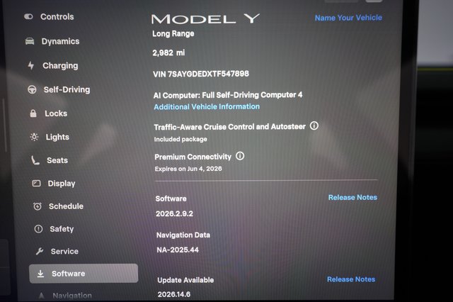 2026 Tesla Model Y — photo 5 of 23
