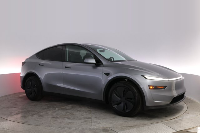 2026 Tesla Model Y — photo 11 of 23