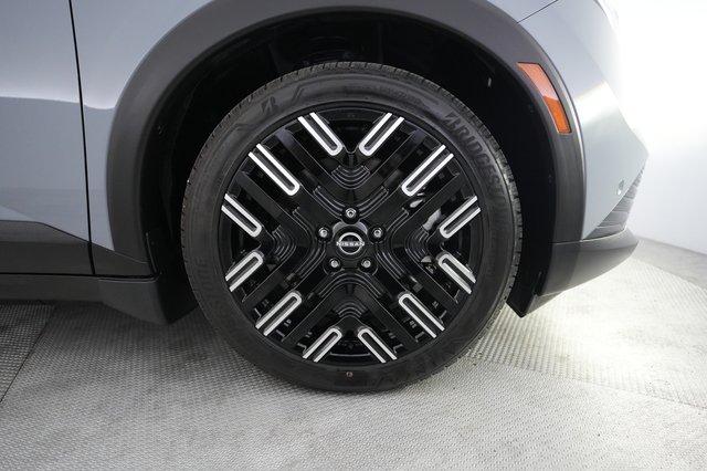 2026 Nissan LEAF — photo 16 of 23