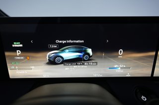 2026 Nissan LEAF — photo 5 of 23