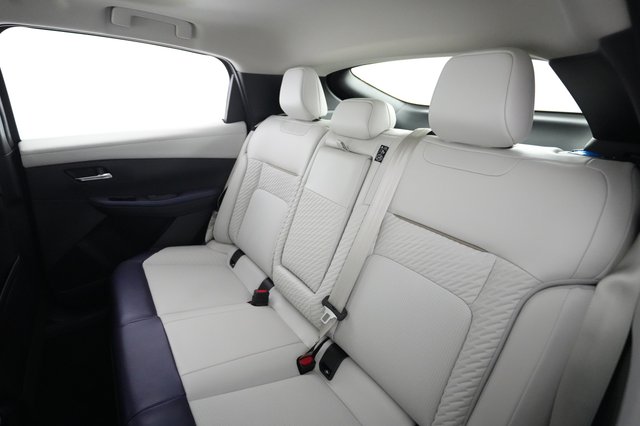 2026 Nissan LEAF — photo 19 of 23