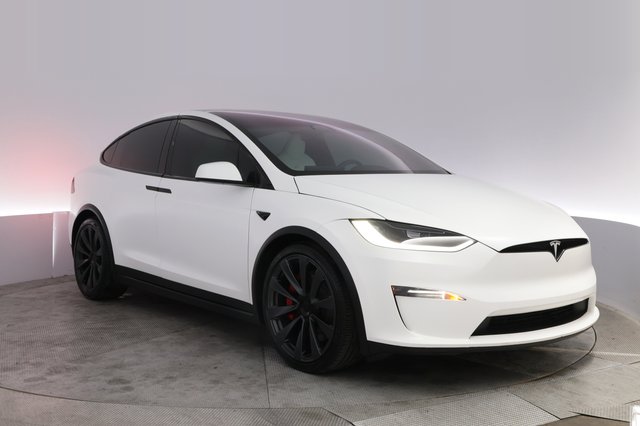 2023 Tesla Model X — photo 10 of 28