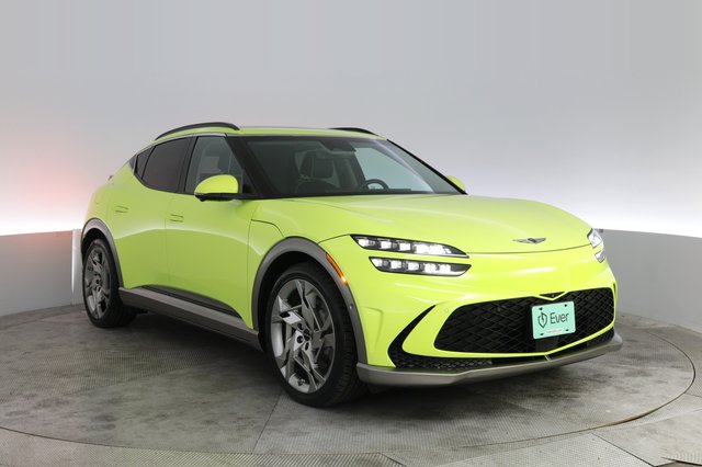 2023 Genesis GV60 — photo 10 of 22