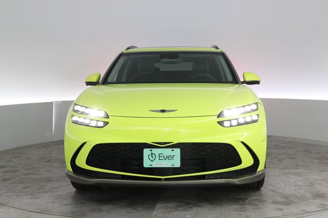 2023 Genesis GV60 — photo 9 of 22