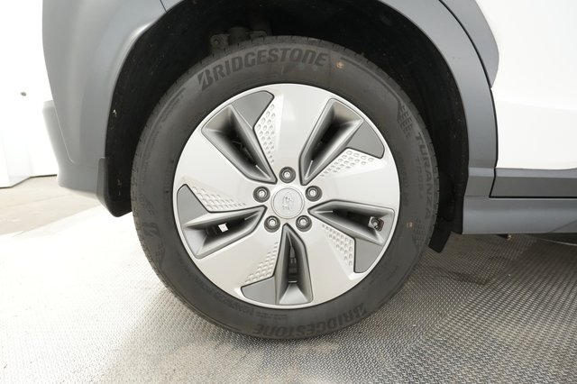 2021 Hyundai Kona — photo 16 of 30