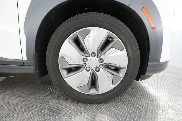 2021 Hyundai Kona — photo 15 of 30