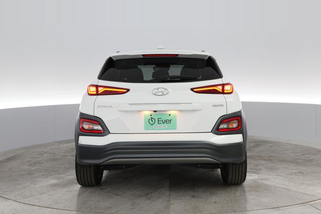 2021 Hyundai Kona — photo 10 of 30