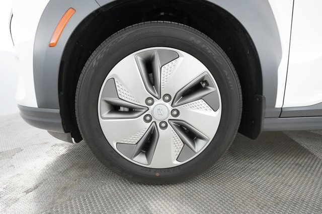 2021 Hyundai Kona — photo 13 of 30