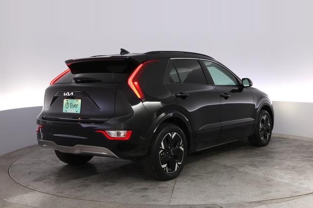 2023 Kia Niro EV — photo 2 of 25