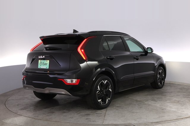 2023 Kia Niro EV — photo 2 of 25