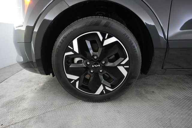 2023 Kia Niro EV — photo 15 of 25