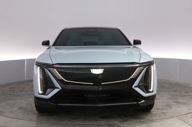 2024 Cadillac Lyriq — photo 9 of 23