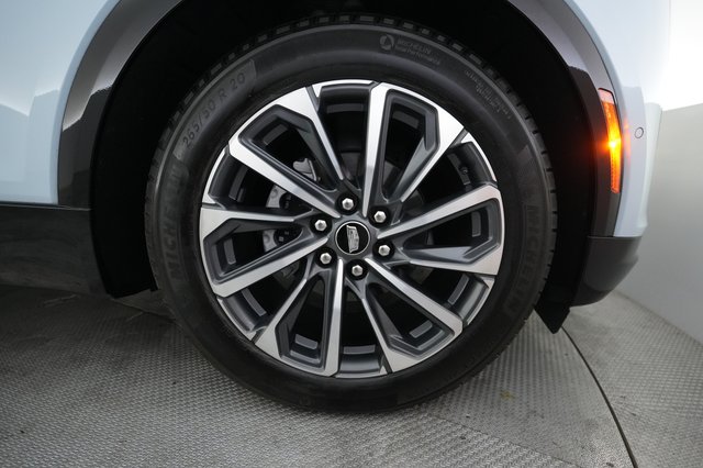 2024 Cadillac Lyriq — photo 16 of 23