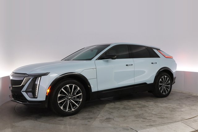 2024 Cadillac Lyriq — photo 14 of 23