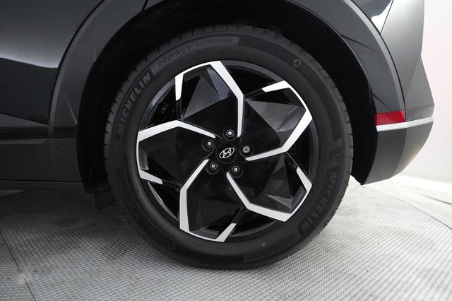 2024 Hyundai IONIQ 5 — photo 7 of 23