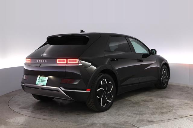2024 Hyundai IONIQ 5 — photo 2 of 23