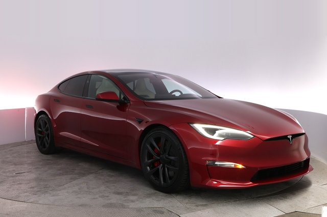 2025 Tesla Model S — photo 10 of 22