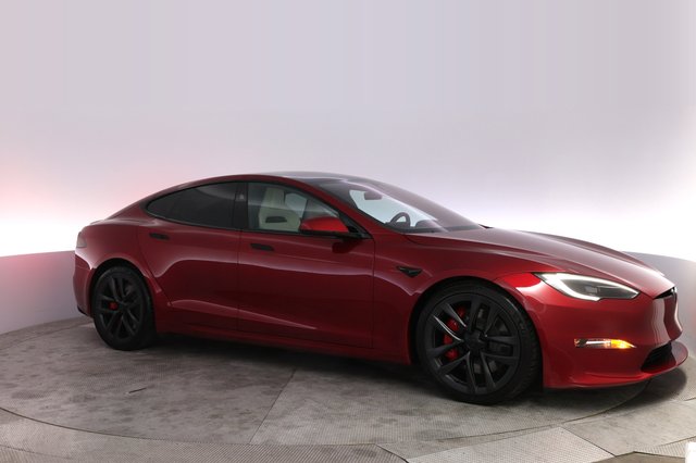 2025 Tesla Model S — photo 11 of 22