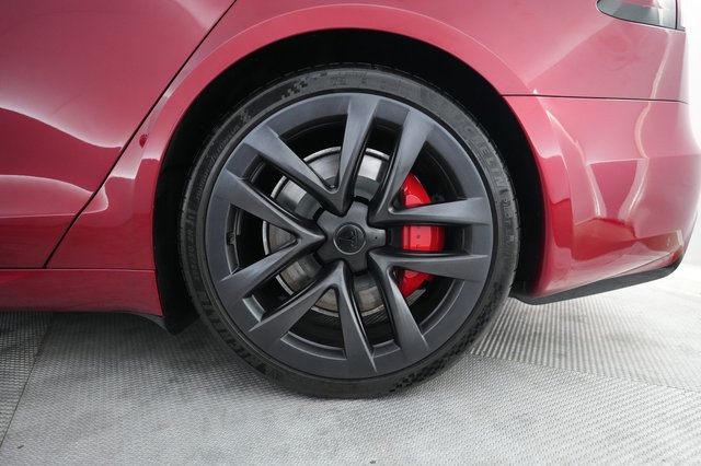 2025 Tesla Model S — photo 7 of 22