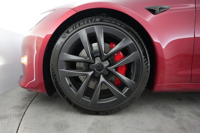 2025 Tesla Model S — photo 15 of 22