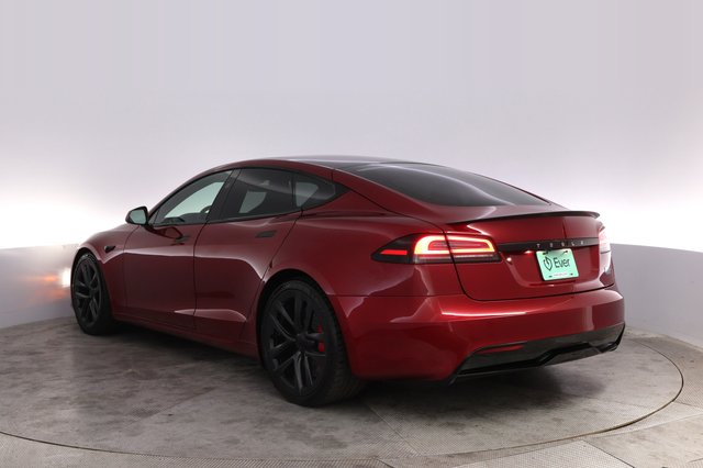 2025 Tesla Model S — photo 13 of 22