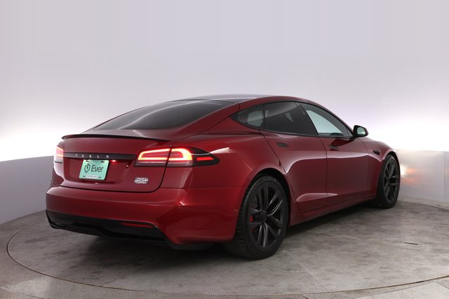 2025 Tesla Model S — photo 2 of 22