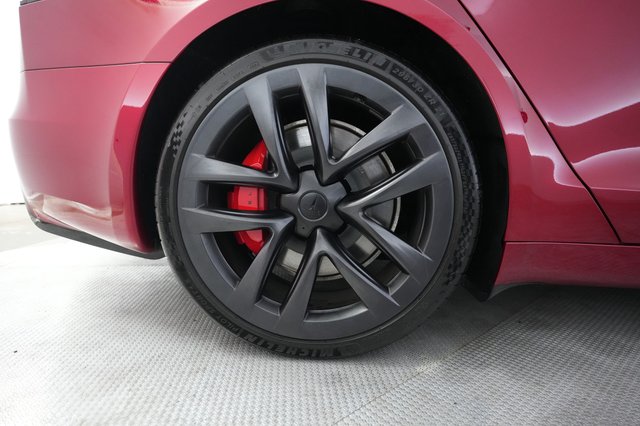 2025 Tesla Model S — photo 17 of 22