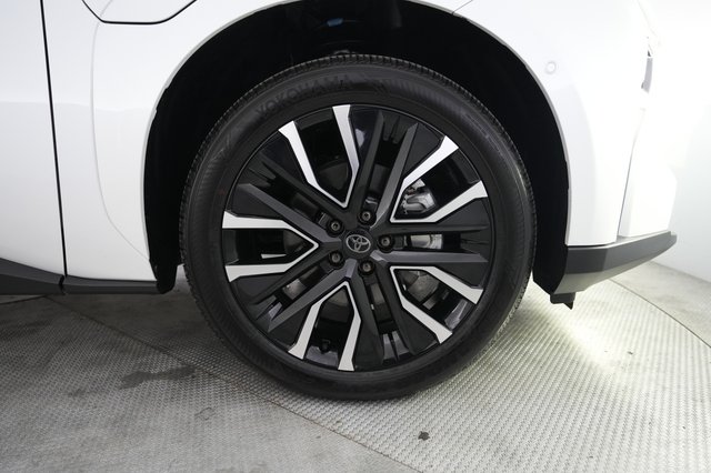 2026 Toyota bZ — photo 16 of 20