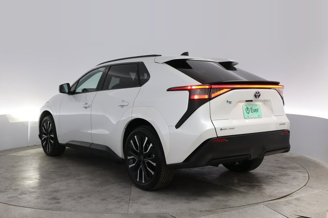 2026 Toyota bZ — photo 13 of 20