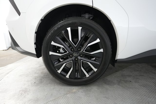 2026 Toyota bZ — photo 17 of 20