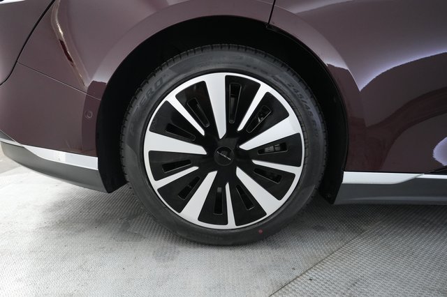 2023 Lucid Air — photo 17 of 26