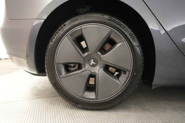 2023 Tesla Model 3 — photo 17 of 21