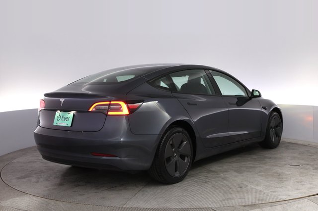 2023 Tesla Model 3 — photo 2 of 21