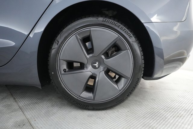 2023 Tesla Model 3 — photo 7 of 21