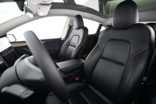 2023 Tesla Model Y — photo 3 of 26