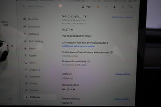 2023 Tesla Model Y — photo 5 of 26