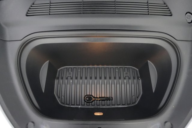 2023 Tesla Model Y — photo 20 of 26